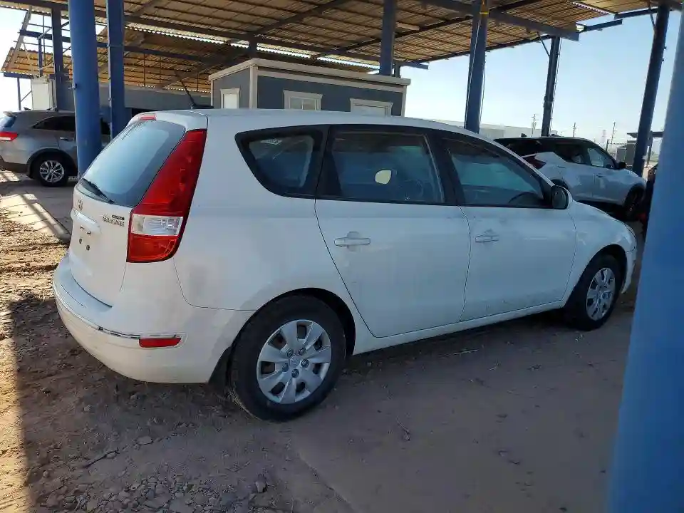 KMHDB8AE8BU086993 2011 HYUNDAI ELANTRA-2