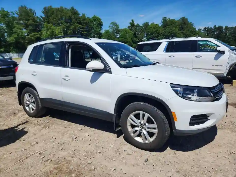 WVGBV7AX5FW557650 2015 VOLKSWAGEN TIGUAN-3