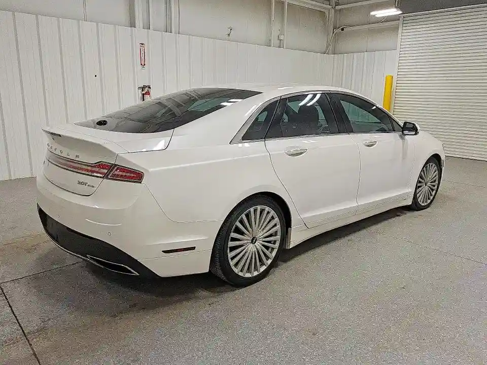 3LN6L5FC6HR611562 2017 LINCOLN MKZ-2