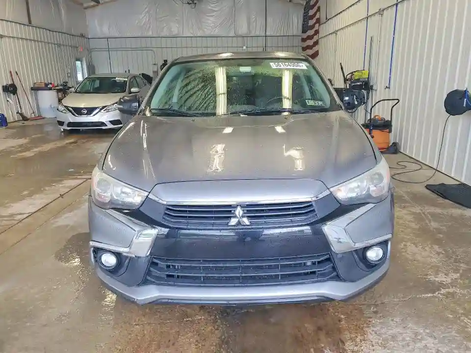 JA4AR3AU1HZ038948 2017 MITSUBISHI OUTLANDER-4