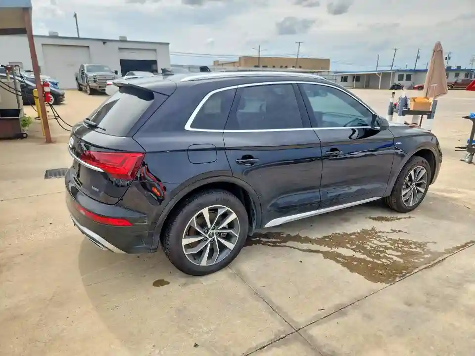 WA1EAAFY8P2113533 2023 AUDI Q5-2