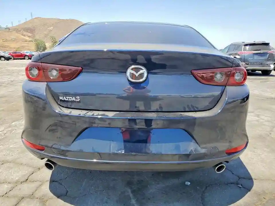JM1BPAAL2T1878899 2026 MAZDA 3-5