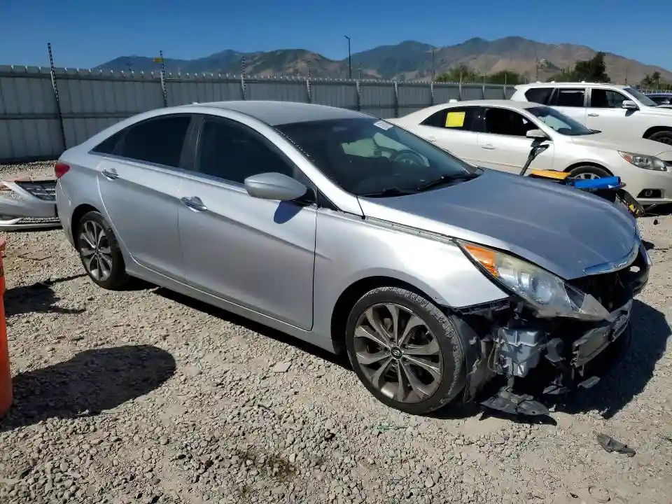 5NPEC4AB5DH779375 2013 HYUNDAI SONATA-3