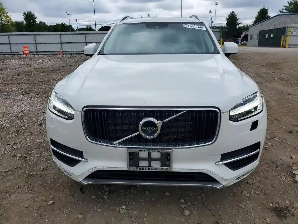 YV4A22PK9K1460916 2019 VOLVO XC90-4
