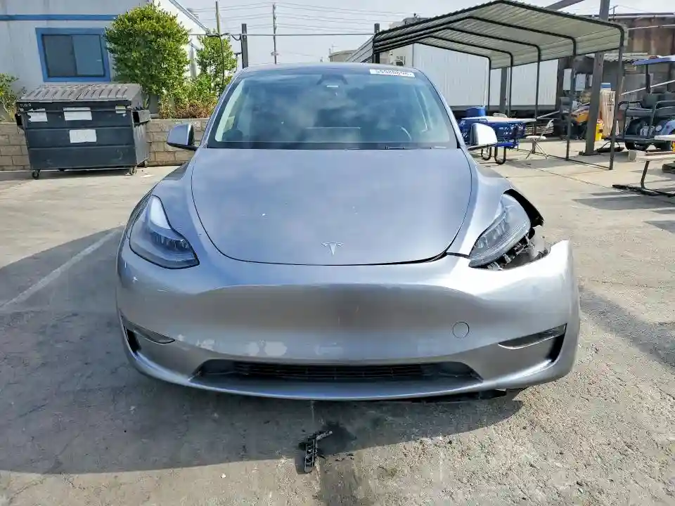 7SAYGDEF8RA306025 2024 TESLA MODEL Y-4