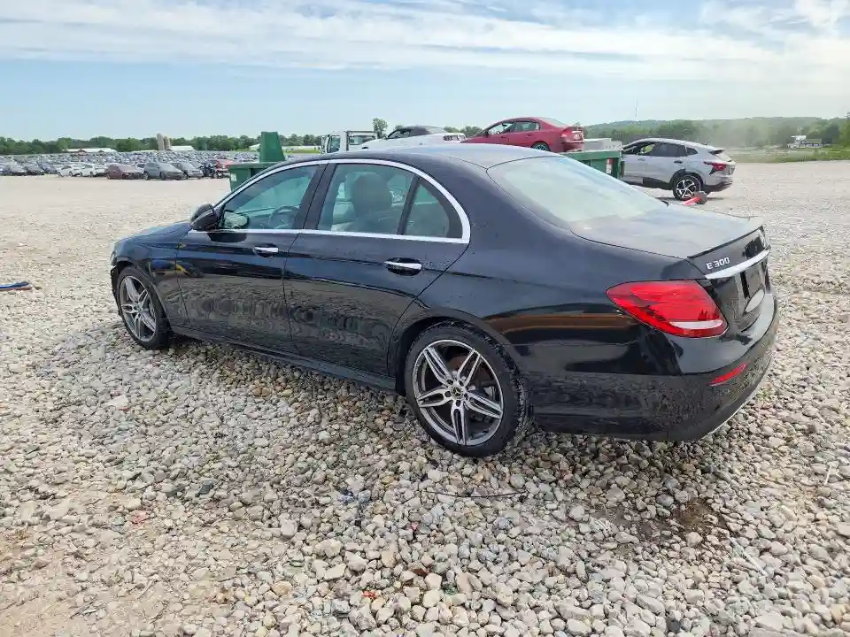WDDZF4KB3JA401152 2018 MERCEDES-BENZ E-CLASS-1