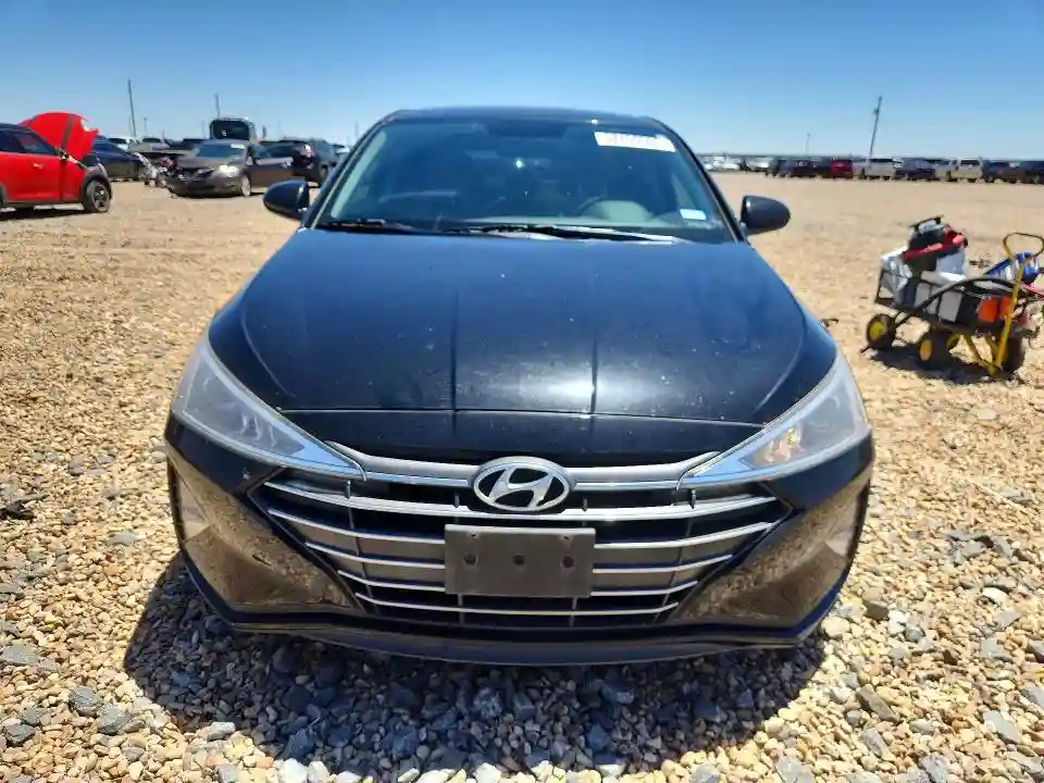 5NPD74LF5KH458207 2019 HYUNDAI ELANTRA-4