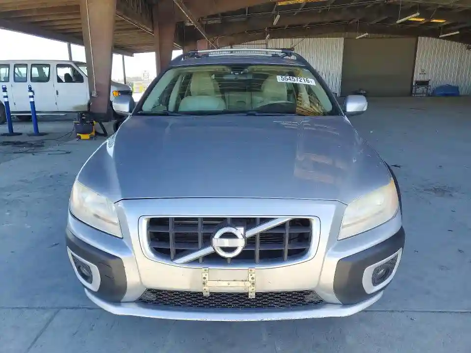 YV4960BZ0A1091989 2010 VOLVO XC70-4