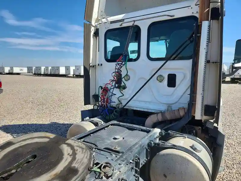 1FUBGEDV4GLHC5754 2016 FREIGHTLINER ALL OTHER-5