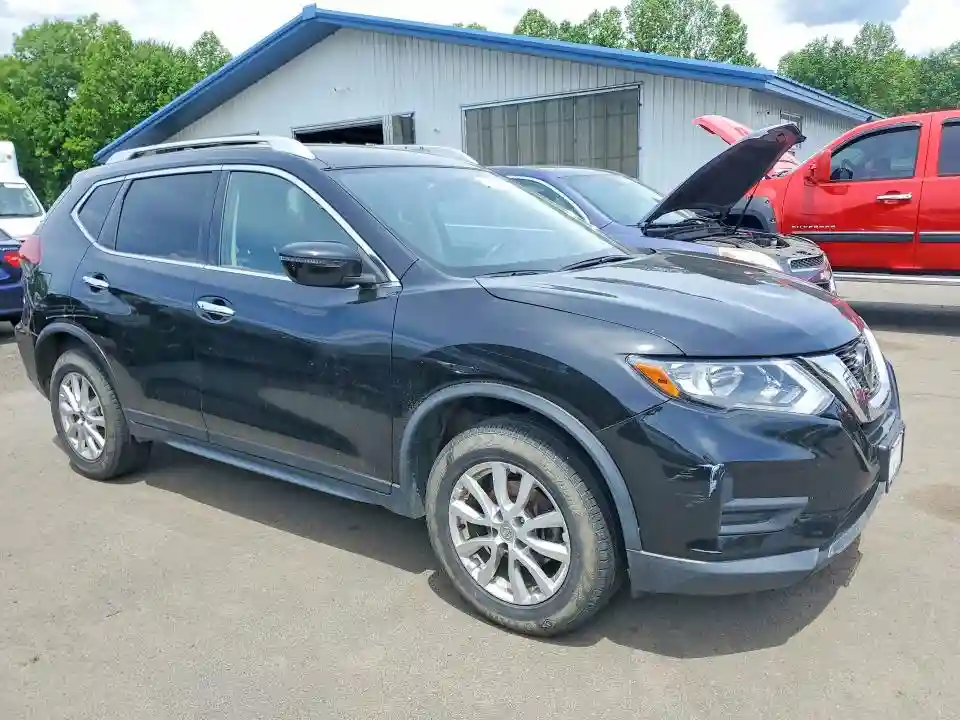 KNMAT2MVXJP621302 2018 NISSAN ROGUE-3