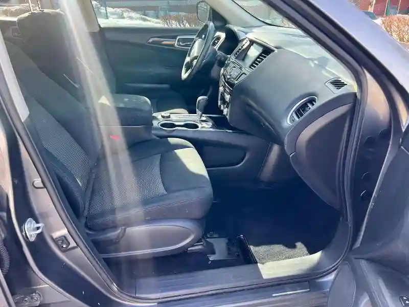 5N1DR2MM2HC664175 2017 NISSAN PATHFINDER-4