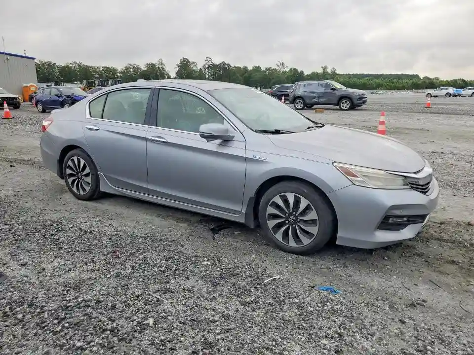 JHMCR6F75HC010686 2017 HONDA ACCORD-3