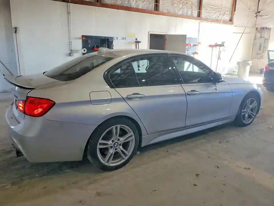 WBA3B9C52DF140991 2013 BMW 3 SERIES-2