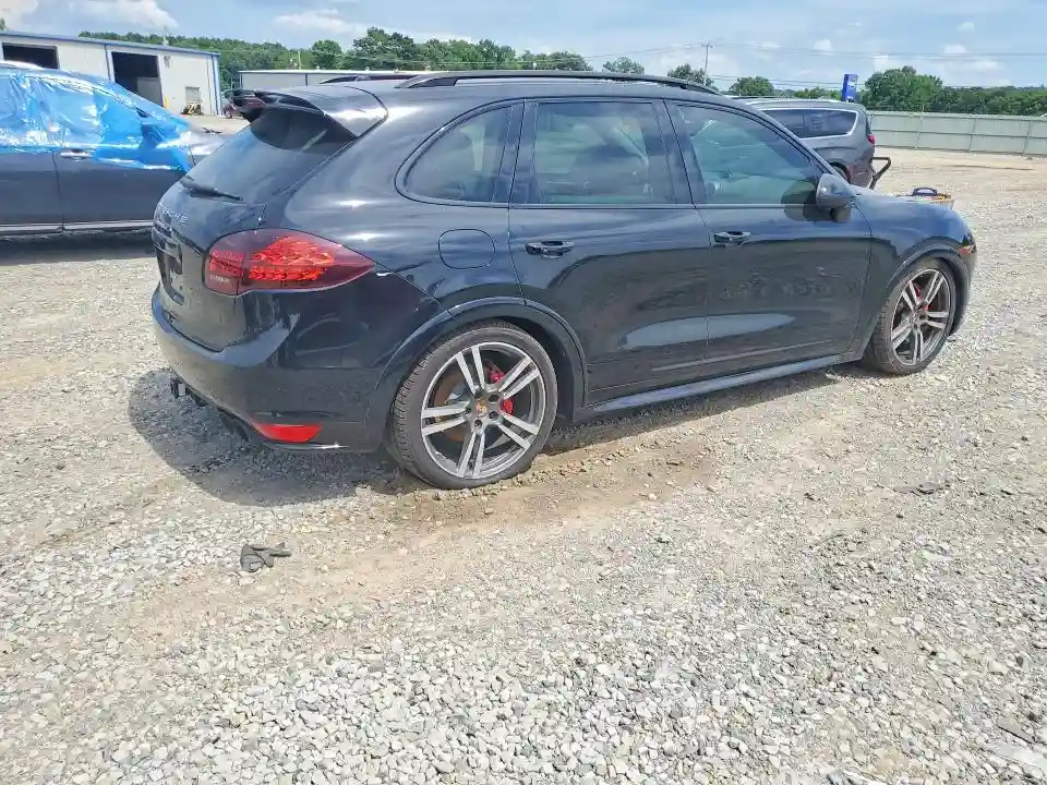 WP1AD2A28DLA77741 2013 PORSCHE CAYENNE-2
