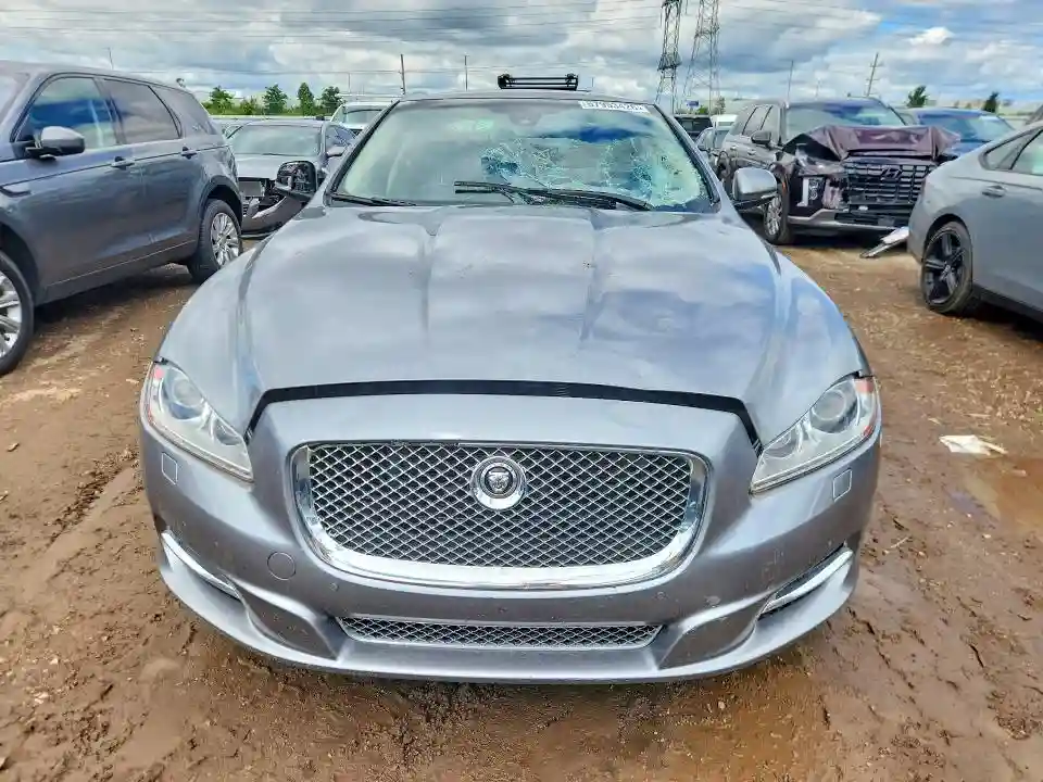SAJWA2GB7CLV22350 2012 JAGUAR XJ-4