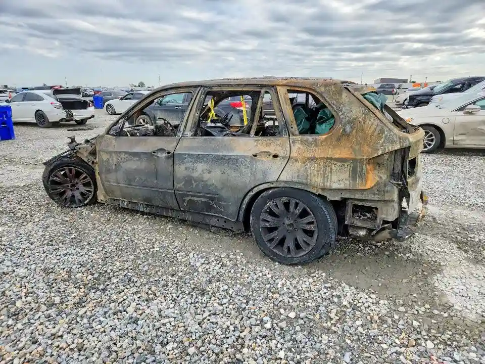 5UXZV8C51D0C16106 2013 BMW X5-1