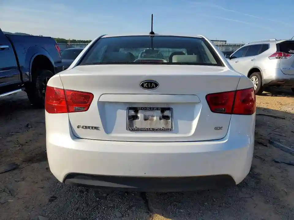 KNAFU4A2XC5502427 2012 KIA FORTE-5
