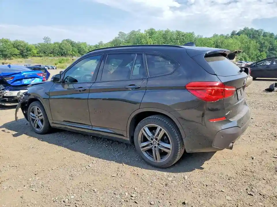 WBXHT3C51K5N00387 2019 BMW X1-1