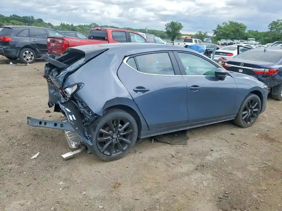 JM1BPBLL7T1868842 2026 MAZDA 3-2