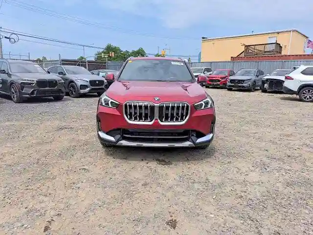 WBX73EF05T5425329 2026 BMW X1-4