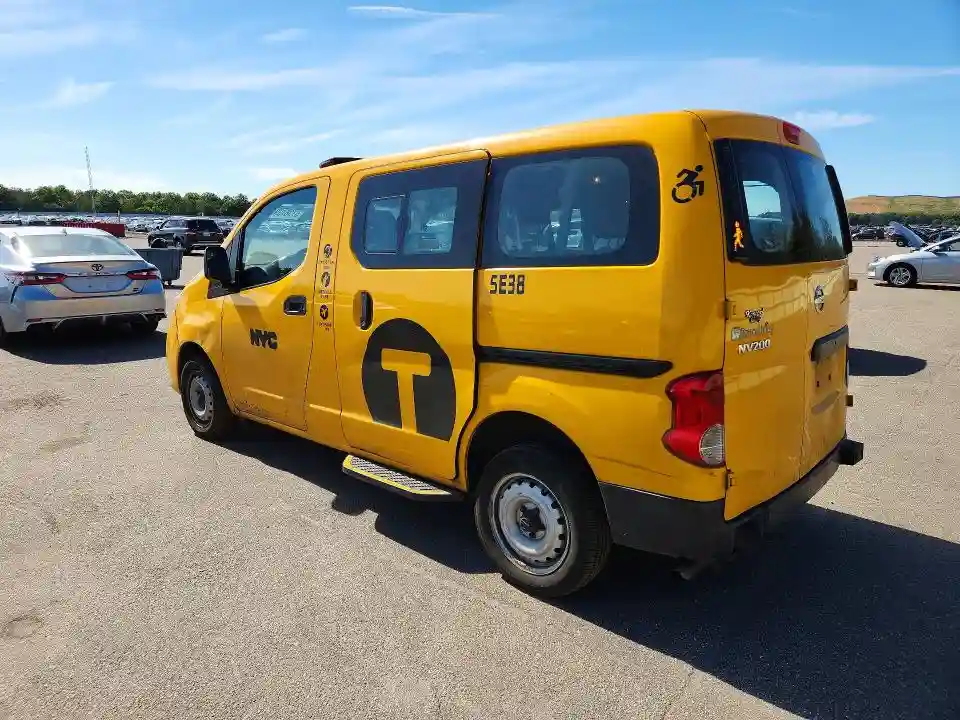 3N8CM0JT3HK707743 2017 NISSAN NV-1