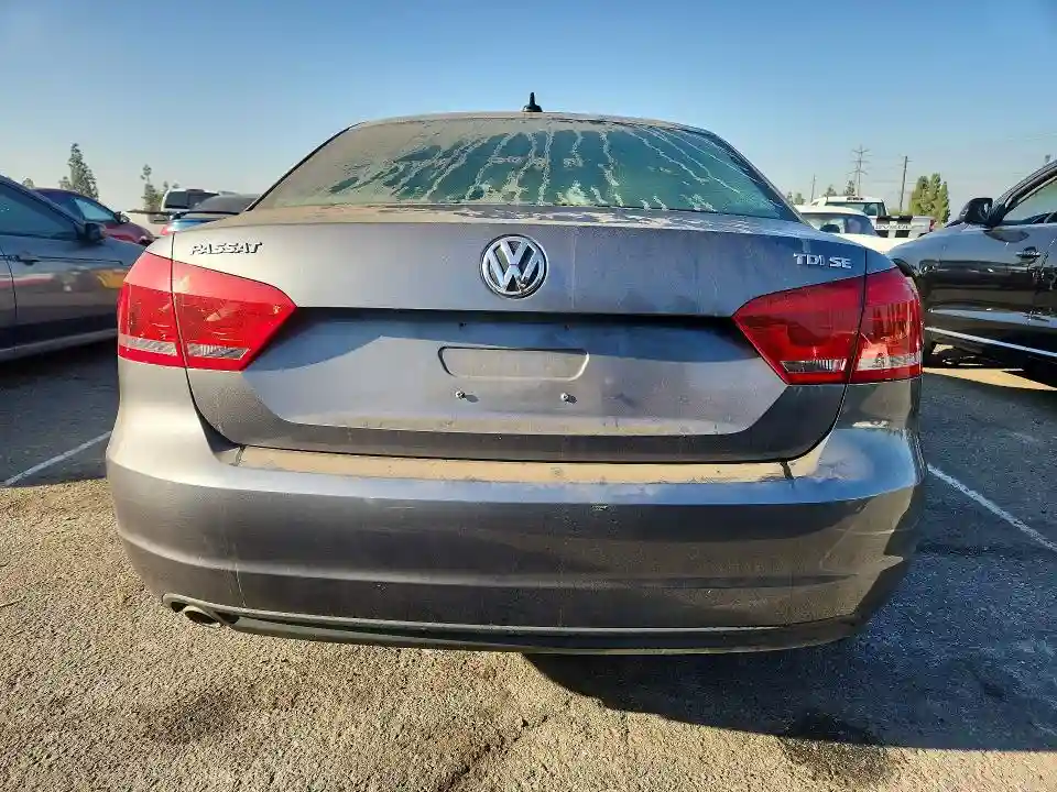 1VWBN7A37DC030111 2013 VOLKSWAGEN PASSAT-5