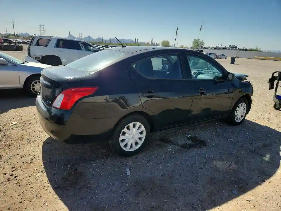 3N1CN7AP0DL842447 2013 NISSAN VERSA-2