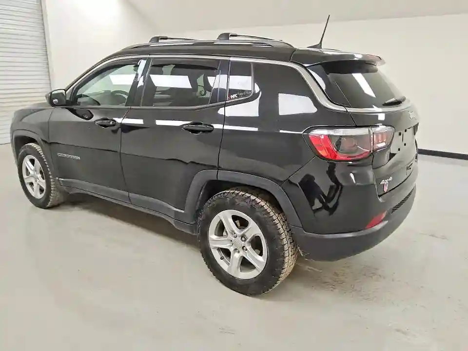 3C4NJDBN2PT501343 2023 JEEP COMPASS-1