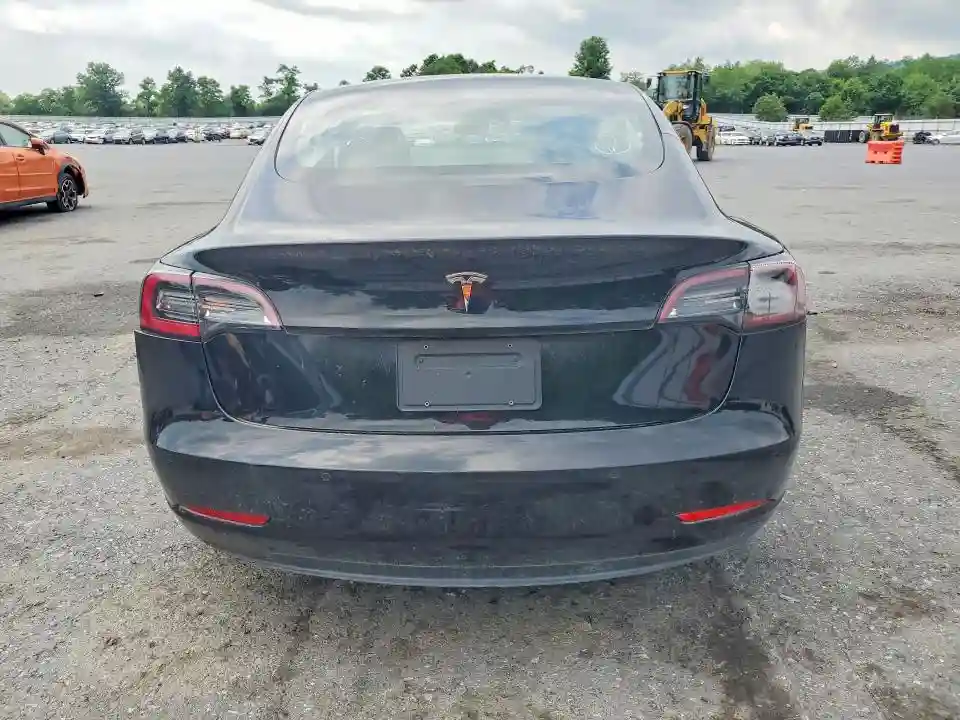 5YJ3E1EA4NF289558 2022 TESLA MODEL 3-5
