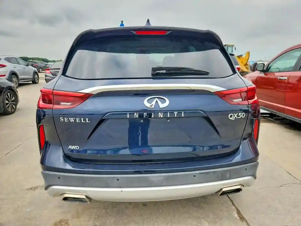 3PCAJ5M30KF111736 2019 INFINITI QX50-5