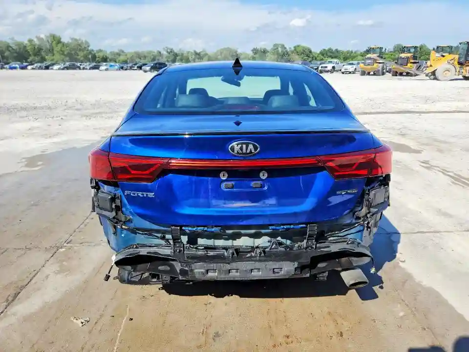 3KPF34AD5ME375325 2021 KIA FORTE-5