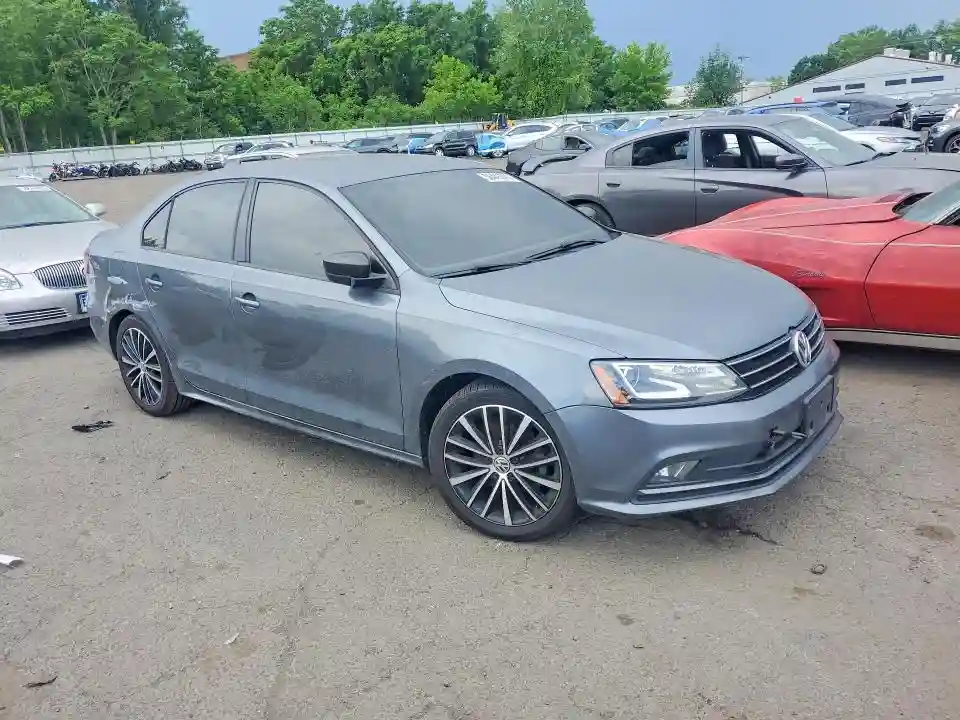 3VWD17AJ3GM252148 2016 VOLKSWAGEN JETTA-3