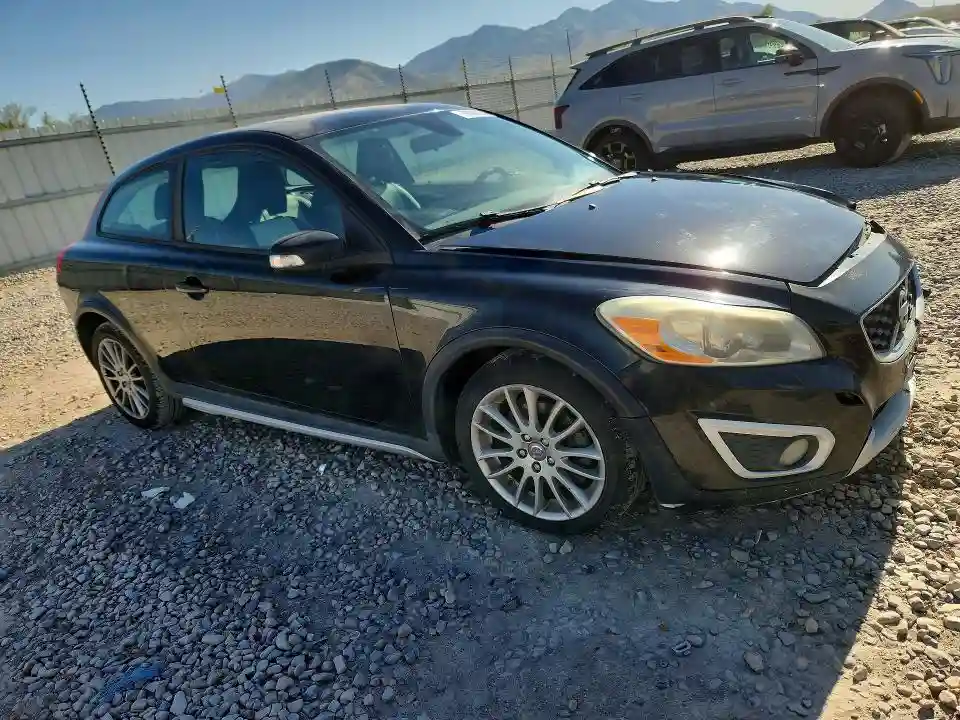 YV1672MK6B2191583 2011 VOLVO C30-3