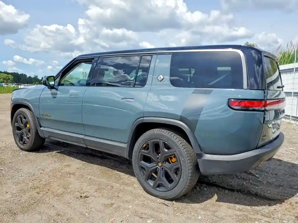7PDSGCBP6SN061237 2025 RIVIAN RIS-1