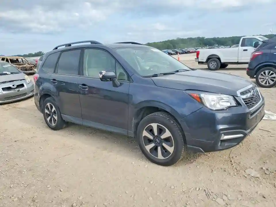 JF2SJAGC4JH487753 2018 SUBARU FORESTER-3