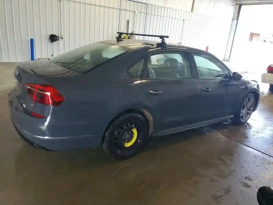 1VWAA7A39JC019534 2018 VOLKSWAGEN PASSAT-2