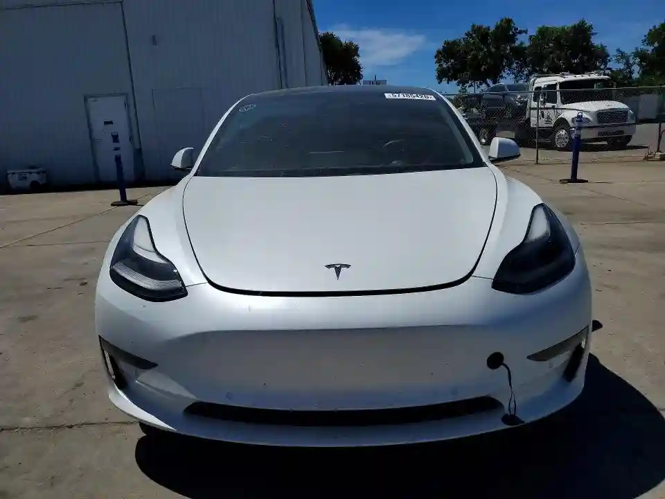5YJ3E1EA3NF112256 2022 TESLA MODEL 3-4