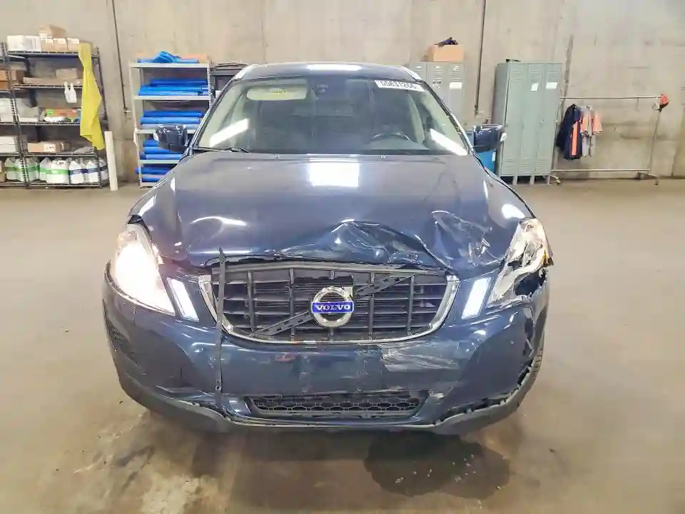 YV4902DZ3D2461812 2013 VOLVO XC60-4