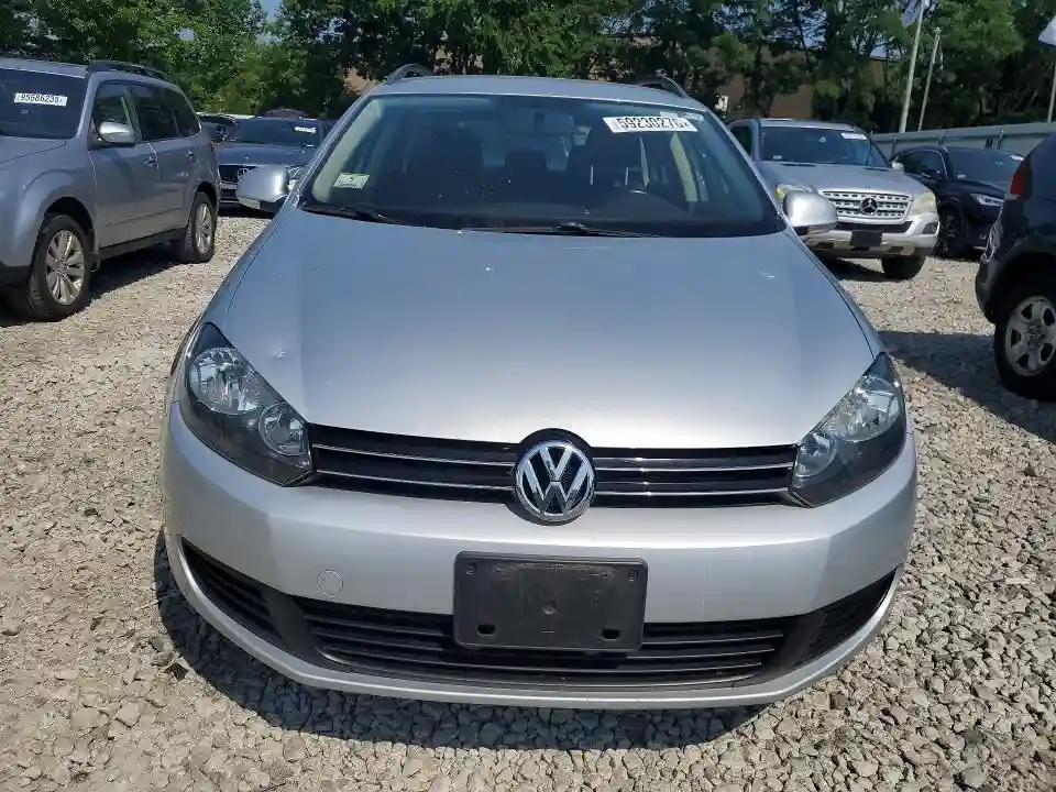 3VWPZ7AJ9BM613980 2011 VOLKSWAGEN JETTA-4