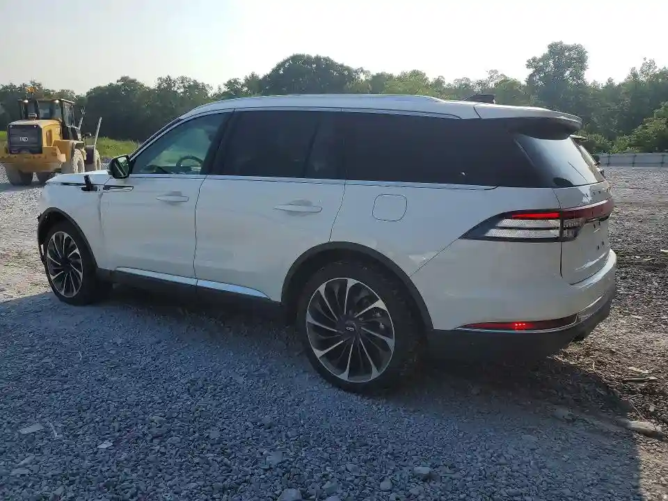 5LM5J7XC5TGL07101 2026 LINCOLN AVIATOR-1