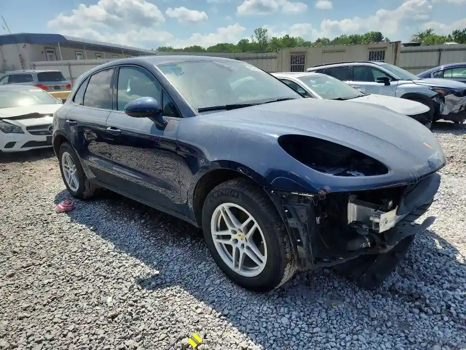WP1AA2A5XJLB16084 2018 PORSCHE MACAN-3