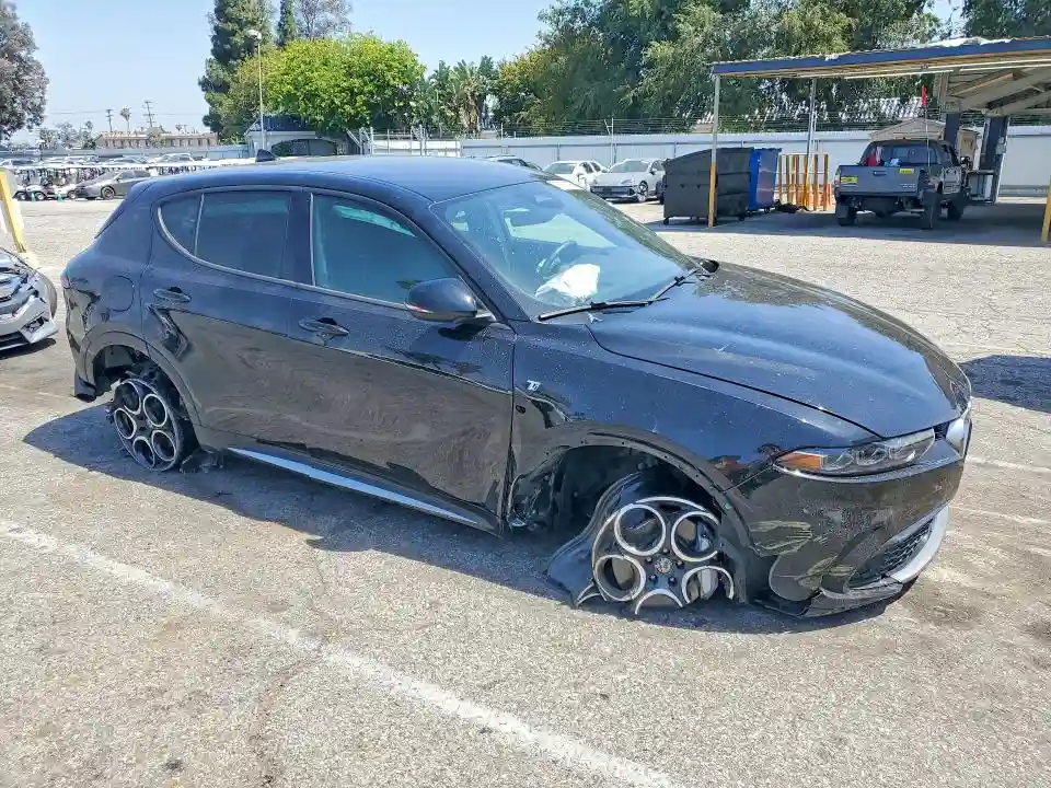 ZASPATCW7R3045255 2024 ALFA ROMEO ALL OTHER-3