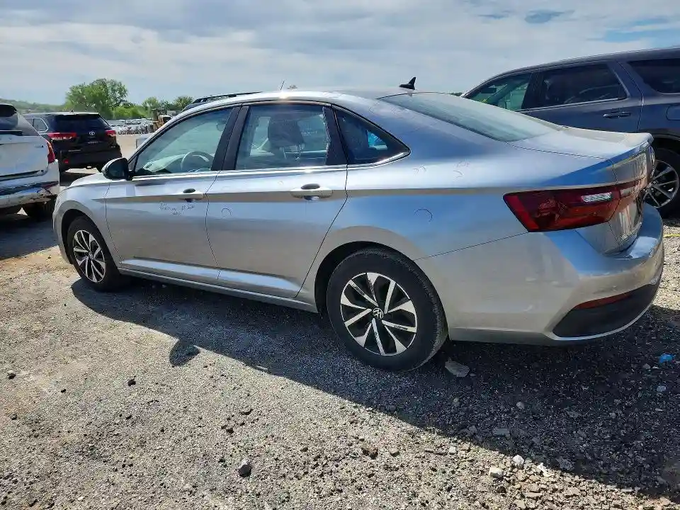 3VW5X7BU8SM068442 2025 VOLKSWAGEN JETTA-1