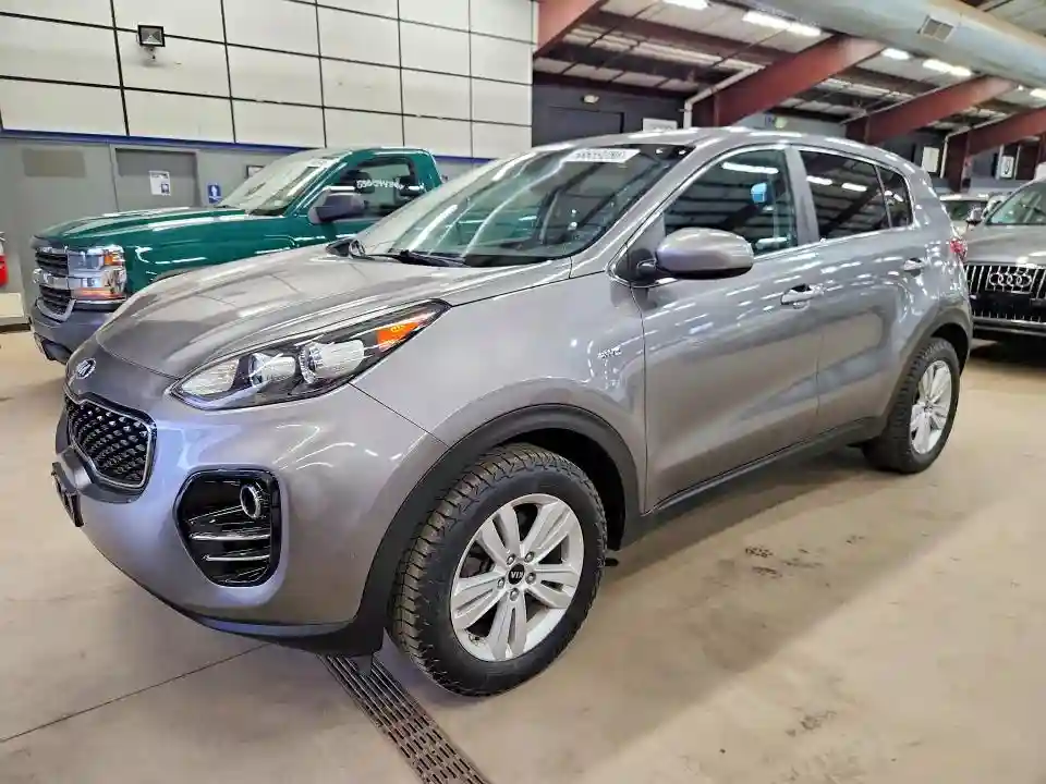 KNDPMCAC1J7359511 2018 KIA SPORTAGE-0