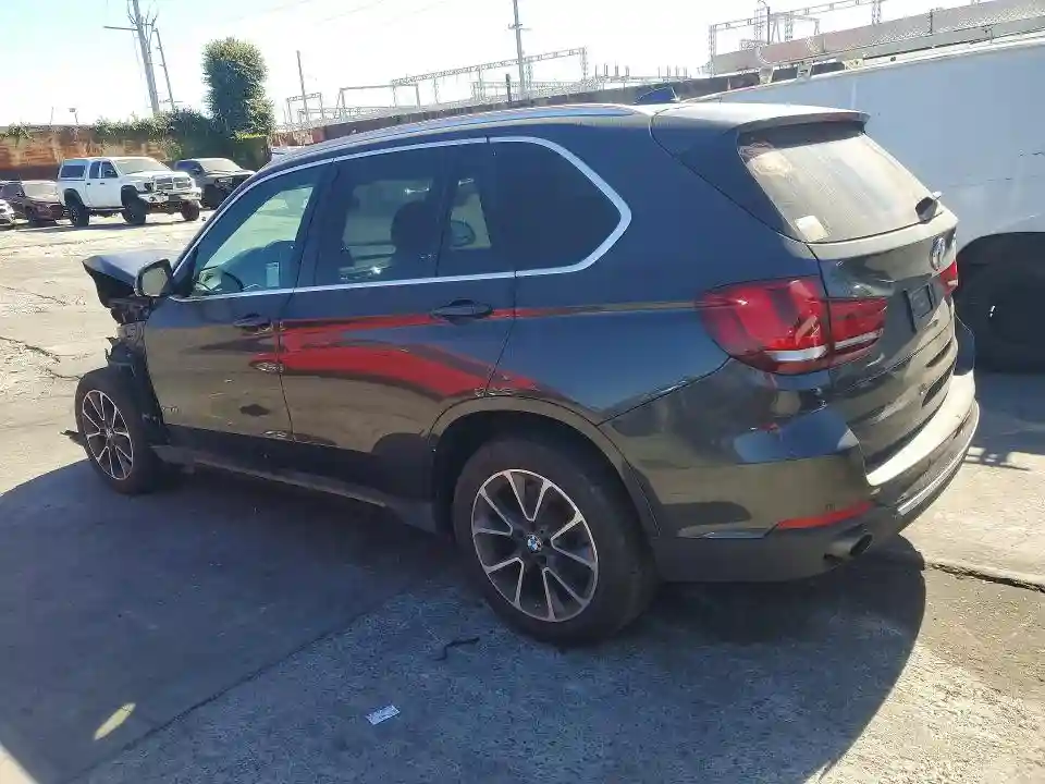 5UXKR0C38H0V72075 2017 BMW X5-1