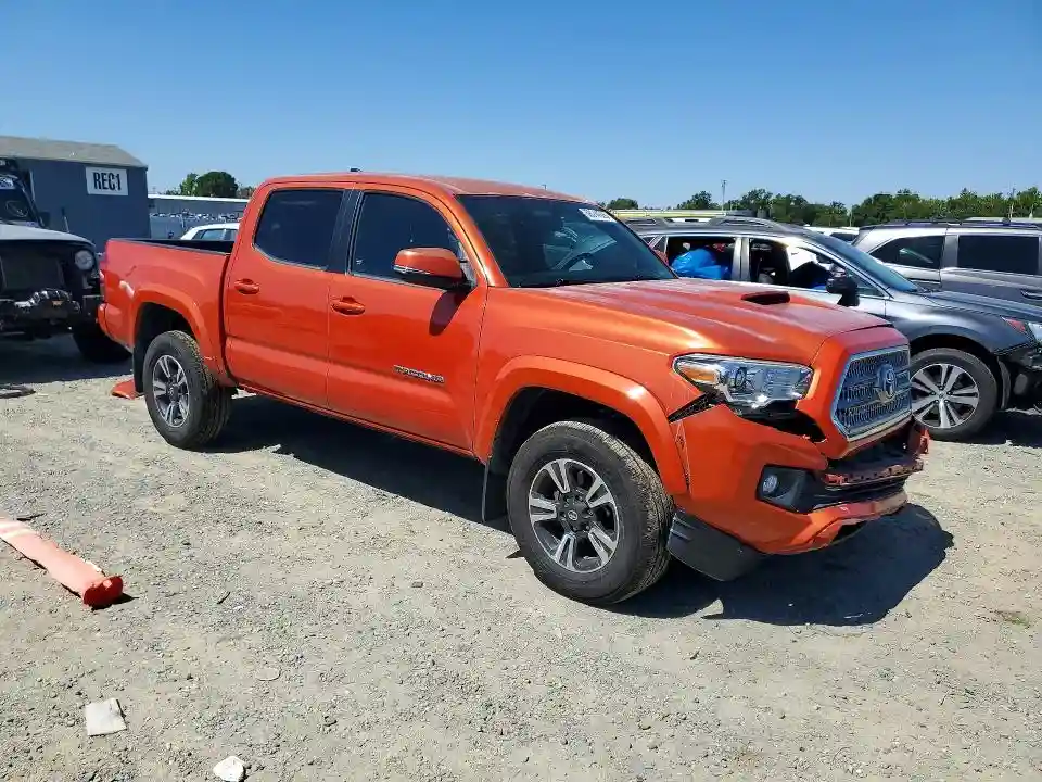 3TMAZ5CN8HM052676 2017 TOYOTA TACOMA-3