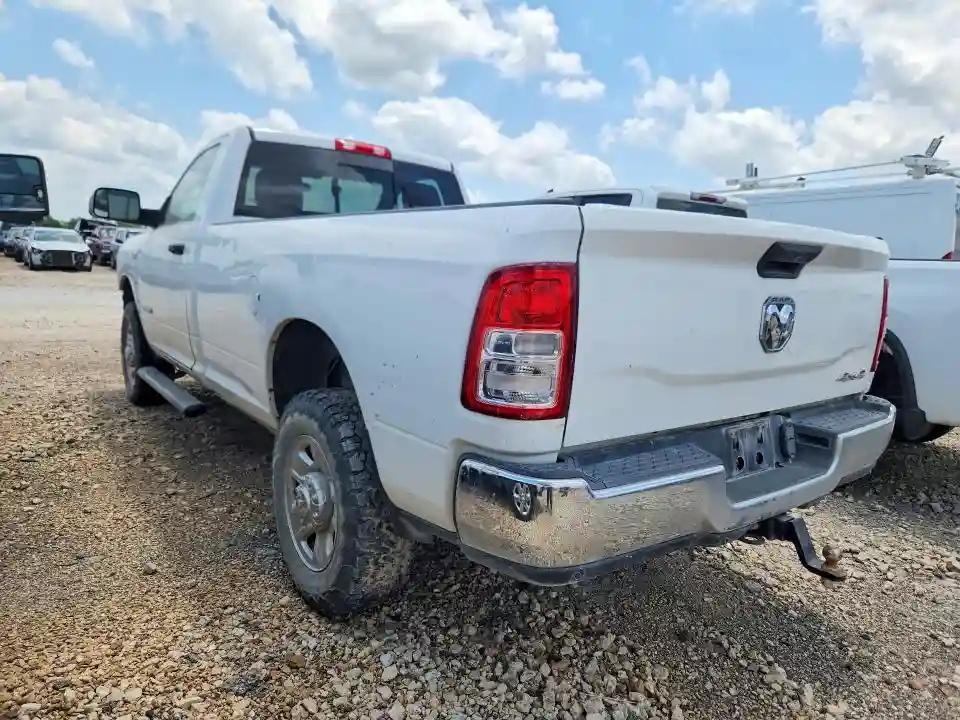 3C6MR5AJ2KG539172 2019 RAM 2500-1