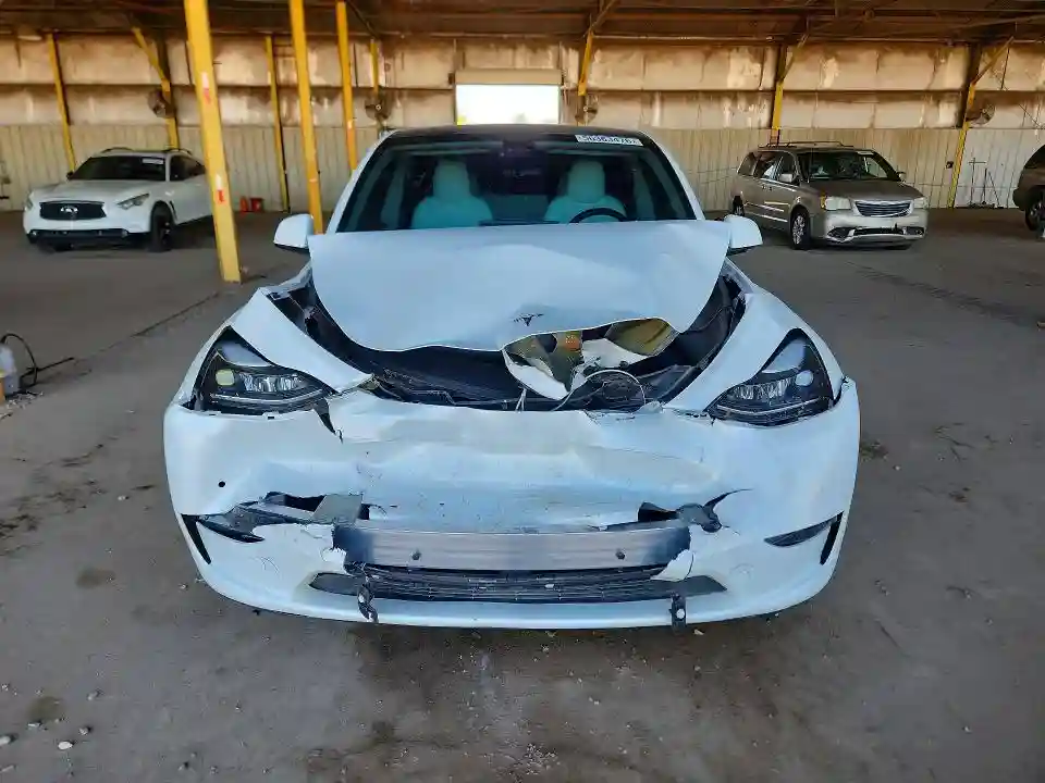 7SAYGAEE1NF552143 2022 TESLA MODEL Y-4