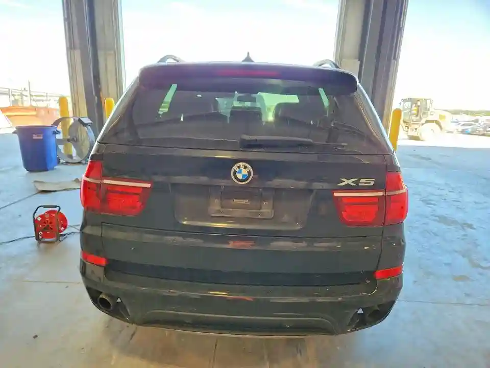 5UXZV4C52D0E06635 2013 BMW X5-5