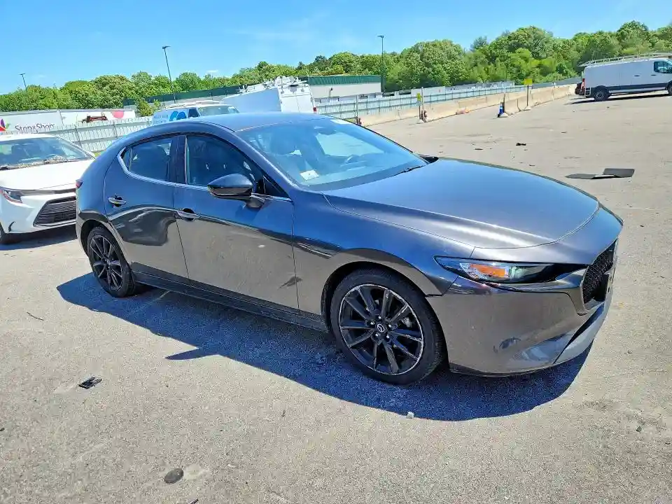 JM1BPAKM9R1713027 2024 MAZDA 3 SELECT S-3